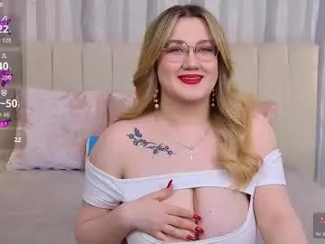 your_dream_nancy — get my tits out of this tight top #hugetits #bigboobs #18 #domi #pantyhose [273 tokens remaining]