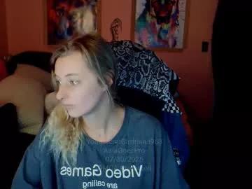 yoursecretgirlfriend963 on Chaturbate