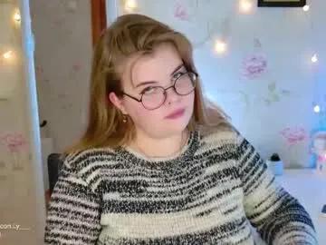 yumm_lolly — Lovense Lush on - Interactive Toy that vibrates with your Tips #lovense #bbw #curvy #bigboobs #pvtopen