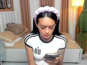 Freechat yummyrenalyn on Chaturbate