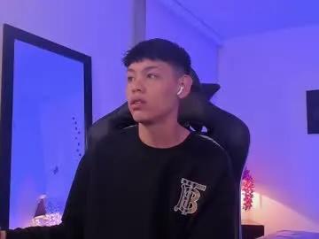 Freechat zeus_blaze on Chaturbate