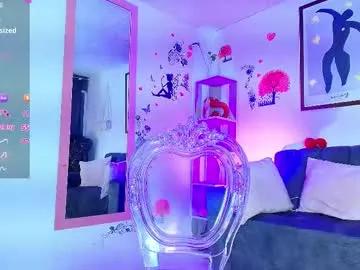 zully_jones on Chaturbate 