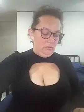 Avatar of -saraqueen-