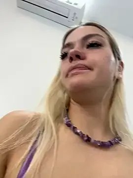 -Sexy_Barbie- on StripChat