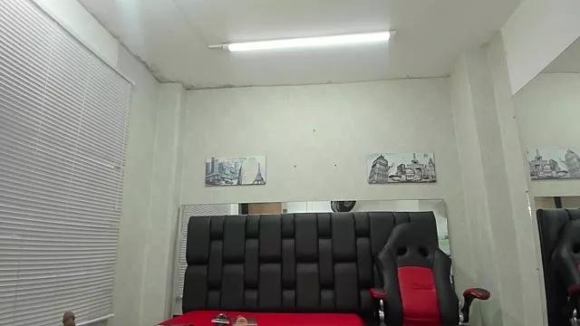 Freechat _carolina_fox on StripChat