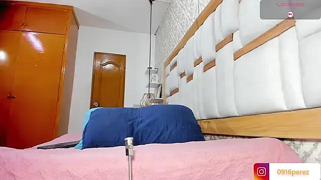 _kaarla_ on StripChat