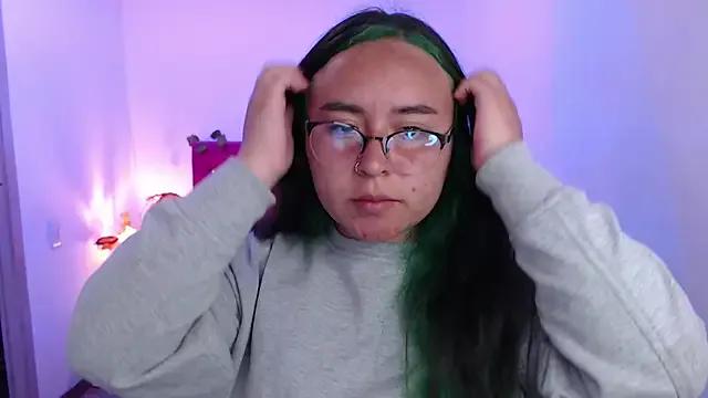 _MissMegann on StripChat