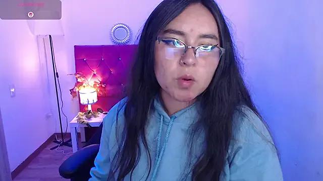 _MissMegann on StripChat