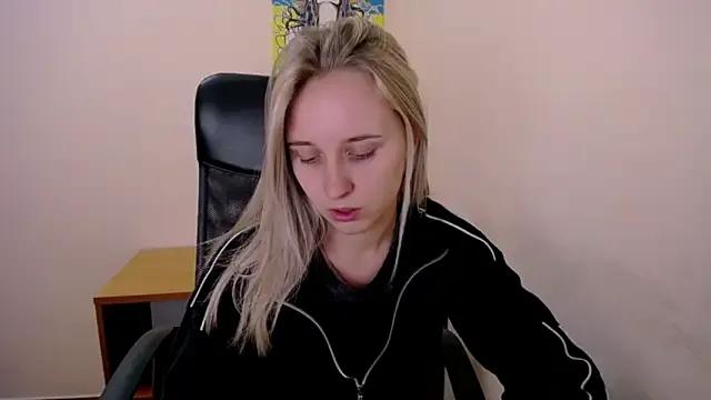 Freechat _Nicole_new on StripChat