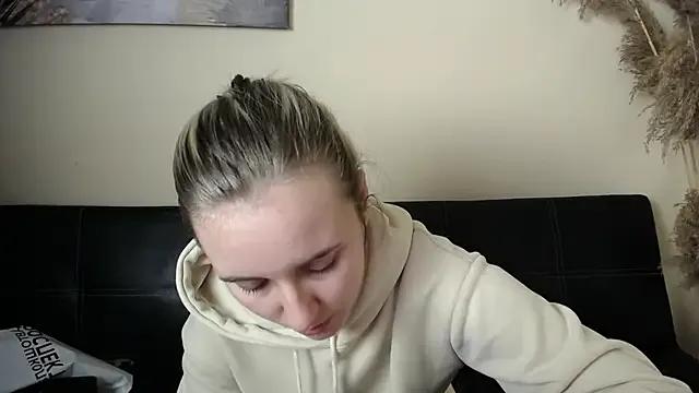 Freechat _Nicole_new on StripChat