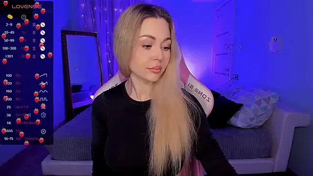 Freechat AdeleRoberts on StripChat