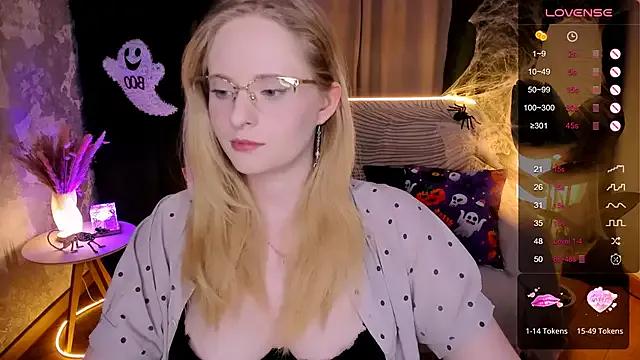 Freechat Aemilia_ on StripChat