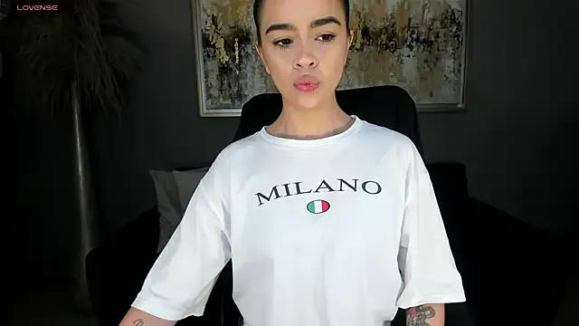 Freechat AlanaCraft on StripChat