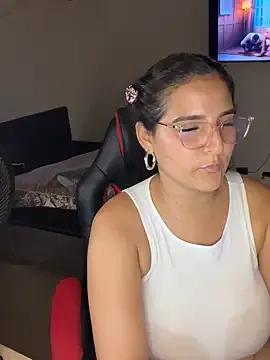 Freechat Alina0 on StripChat