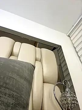 Freechat ALISSON_FOXXX1 on StripChat