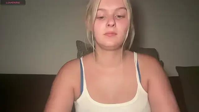 Freechat Allylove03 on StripChat