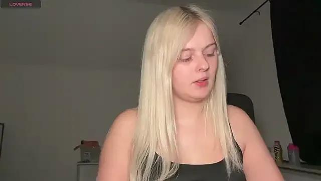 Freechat Allylove03 on StripChat