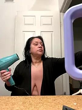 AlyssiaAmoreXO on StripChat