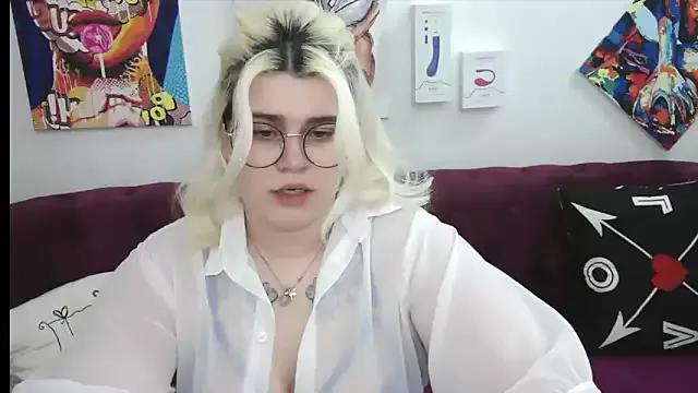 Amber_Monro — 15 spanks