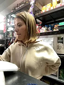 Freechat Andrea_19blonde on StripChat