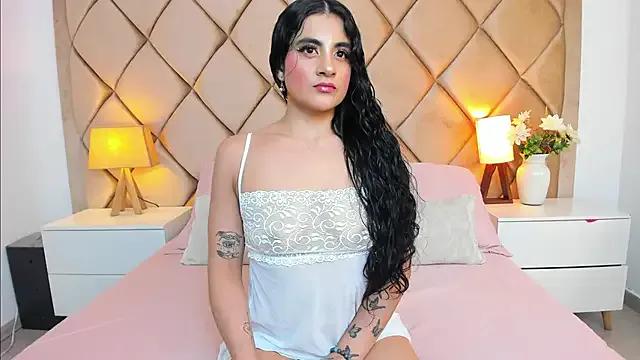 Avatar of AngelinaDuvall