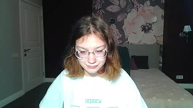 Freechat AngelinaLow on StripChat