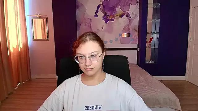 Freechat AngelinaLow on StripChat