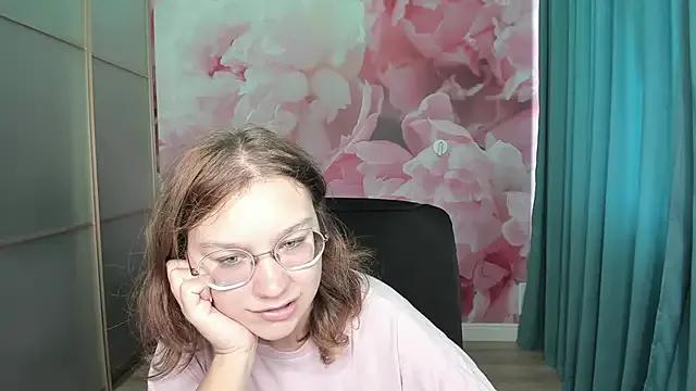 Freechat AngelinaLow on StripChat