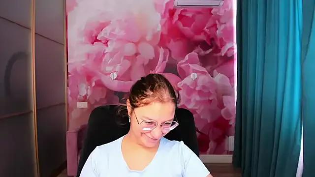 Freechat AngelinaLow on StripChat