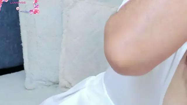 Avatar of angeline_teen