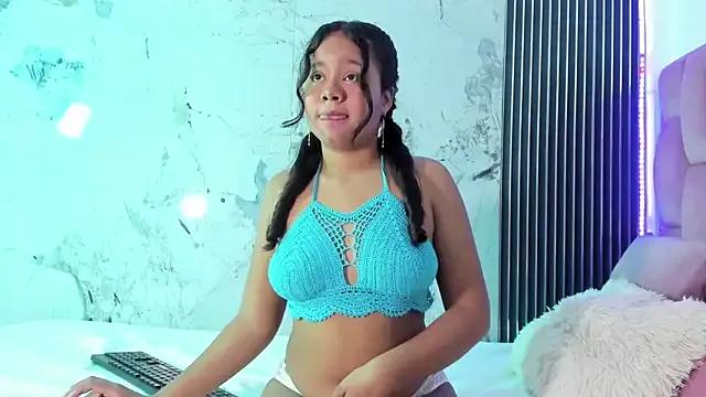 angie_harmony — Doggy+ Oiled ass