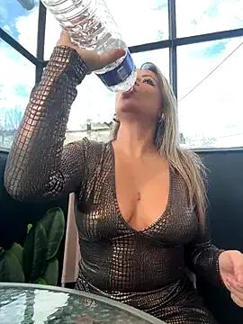 StripChat AnissaHale is Private AnissaHale — Gorge profonde la fentre-exhib +