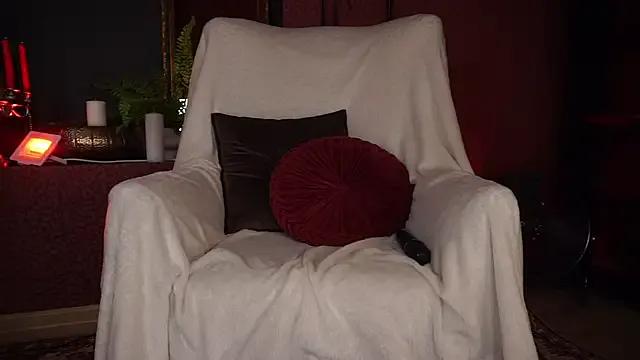 AnnLevine — Lick plumpy  lips closeup, saliva play