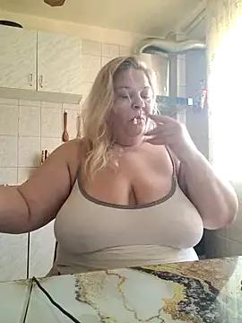 AriannaMilf on StripChat 