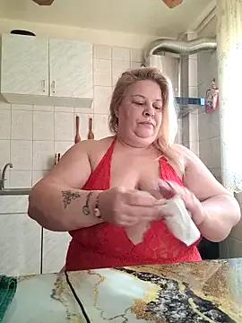 AriannaMilf on StripChat 