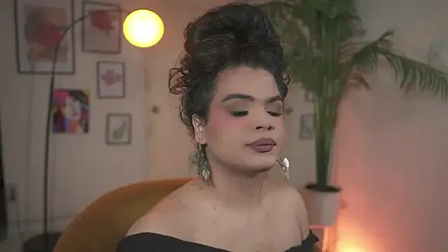 Freechat artechloe on StripChat