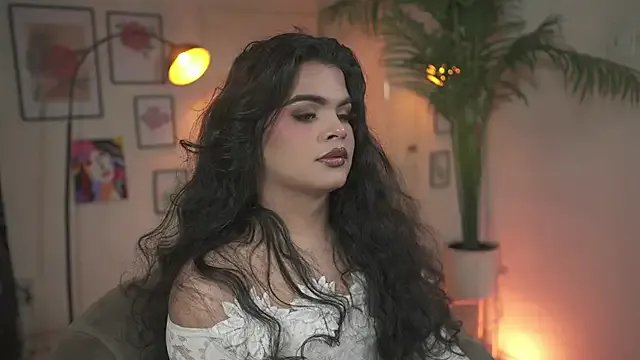 Freechat artechloe on StripChat