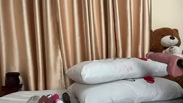 Freechat AudreySpanksFuck- on StripChat