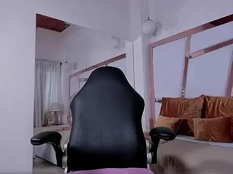 Freechat aurora_coldd on StripChat