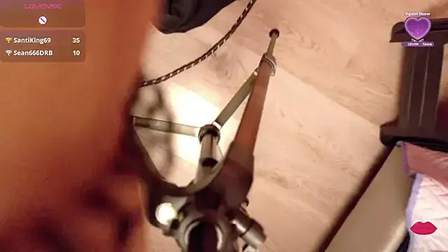 Aurora_Hotson on StripChat