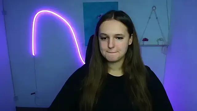 Aurora_White on StripChat