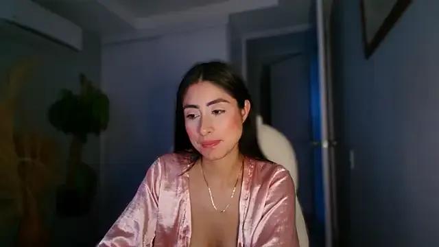 Freechat auroracaruso11 on StripChat