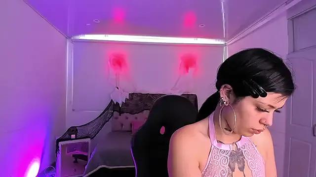 Freechat AuroraDiaz on StripChat