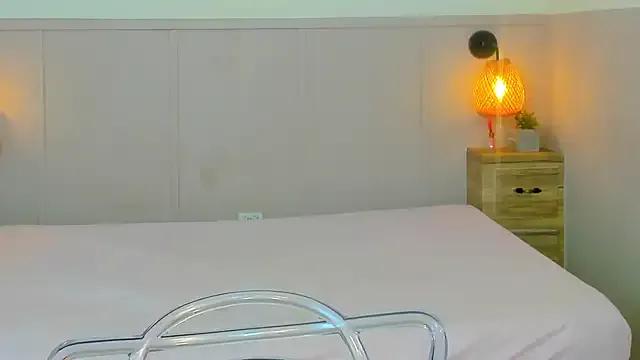 AuroraSky8 on StripChat