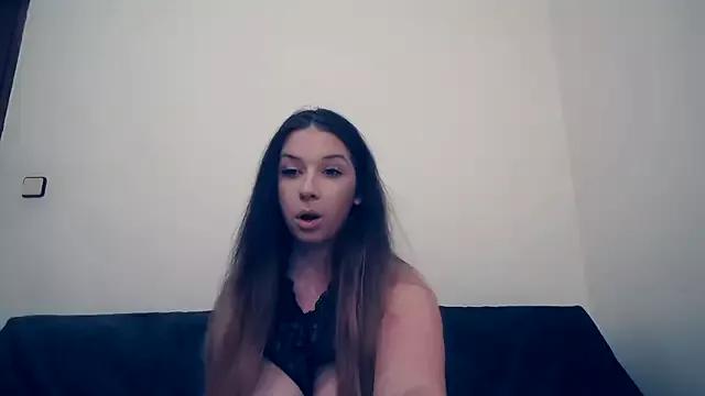 Freechat AustrianGirl99 on StripChat