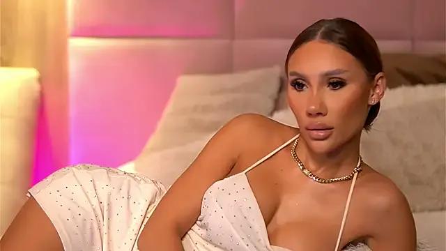 AvaHeath on StripChat 