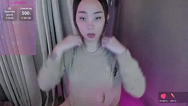 AyaCollinss on StripChat 