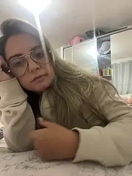 Baby_babivip — Plug + fingers pussy