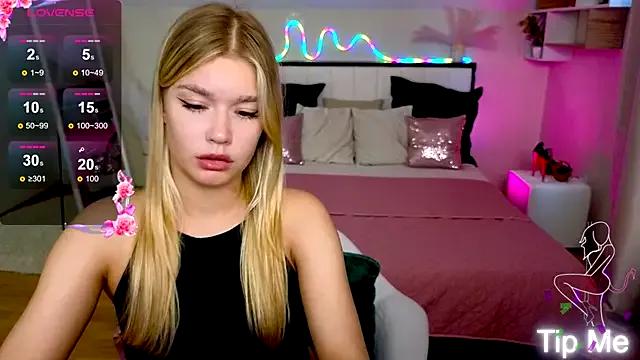 Private BattyMelody on StripChat