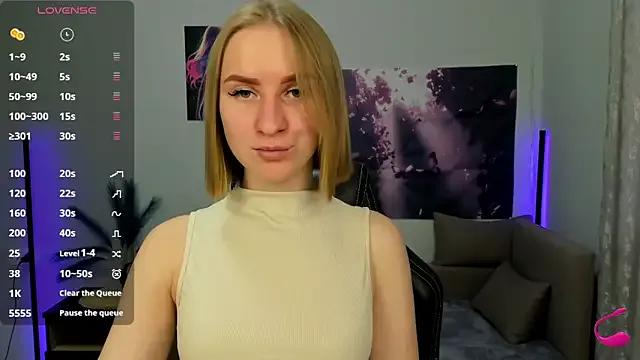 BeautyBlondy on StripChat